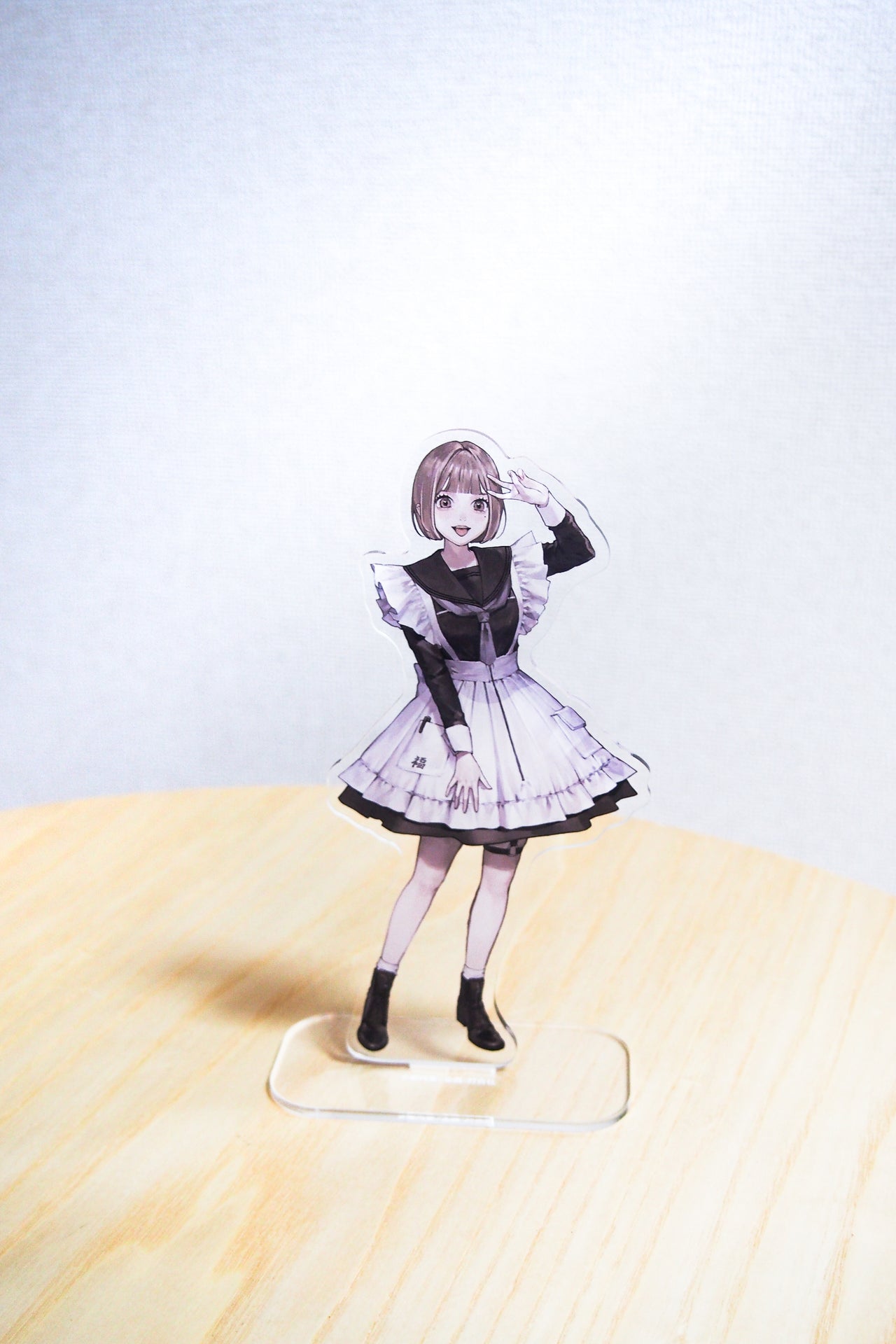 坂内若<br>「制服メイド」<br>アクリルスタンド単品＃２